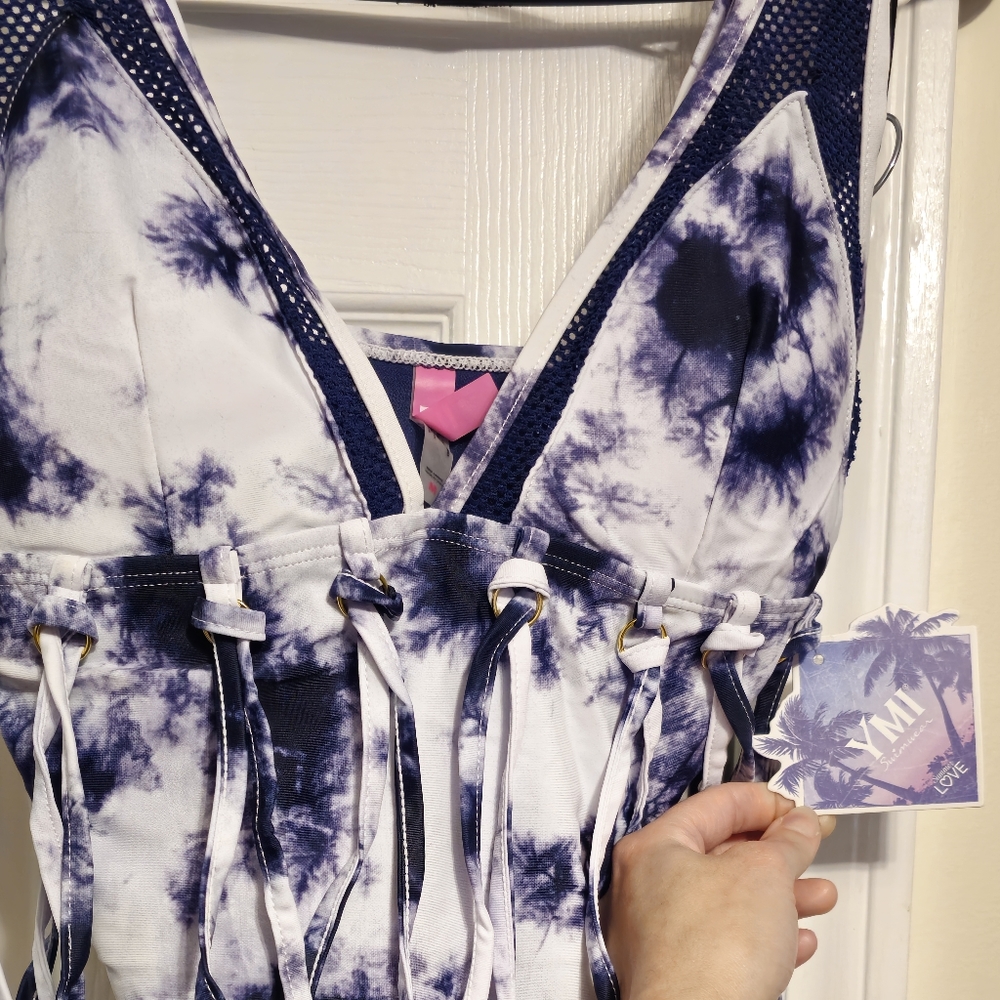 Bathing Suit - Picture 3 of 4